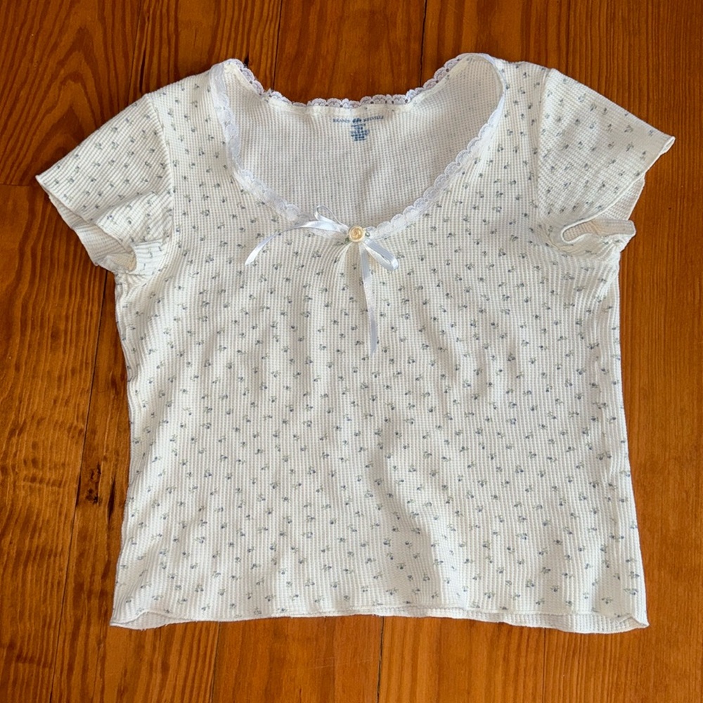 Brandy Melville waffle floral lace tee